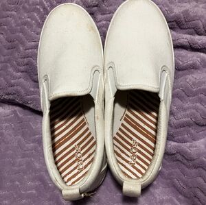 Taos Slip ons
